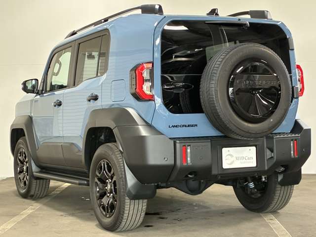 Toyota Land Cruiser FJ 8