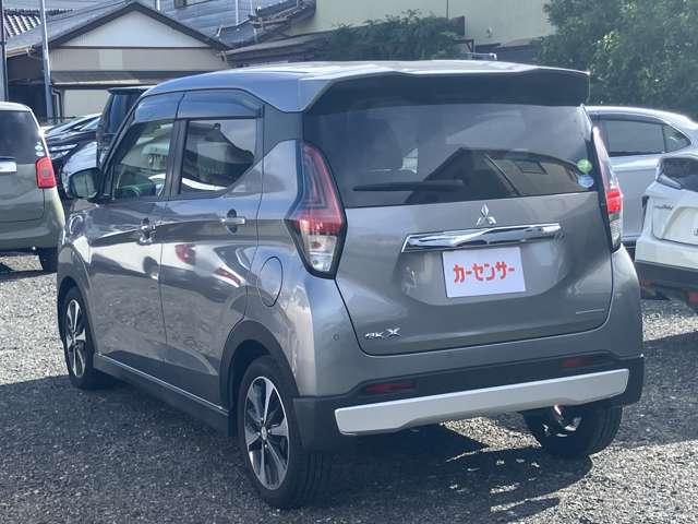 Mitsubishi eK X 7