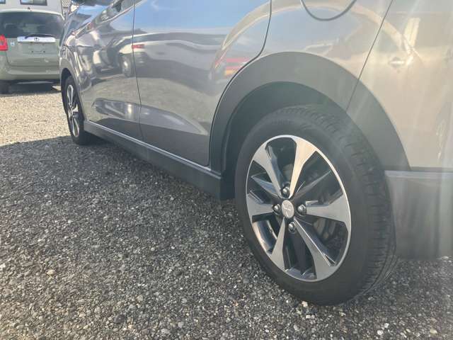 Mitsubishi eK X 9