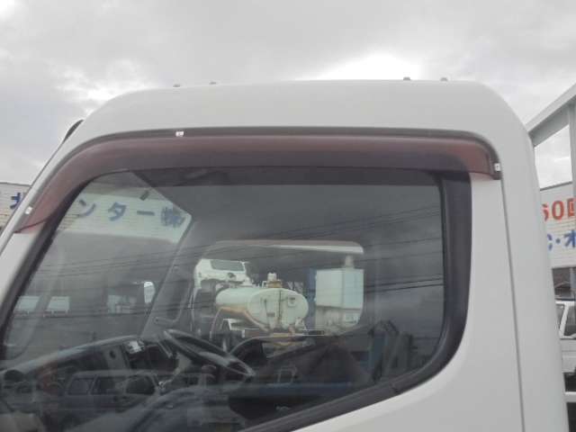 Mitsubishi Fuso Canter 3