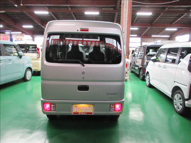 Suzuki Every 8