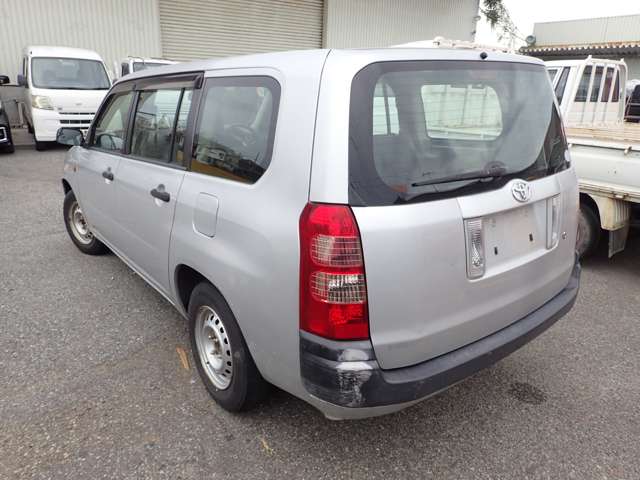 Toyota Succeed Van 4