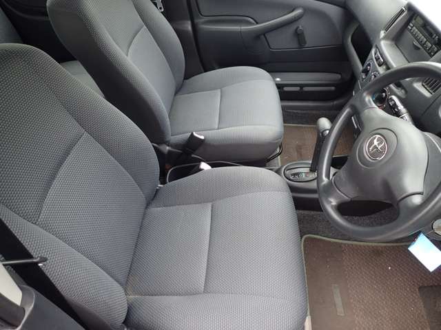 Toyota Succeed Van 7