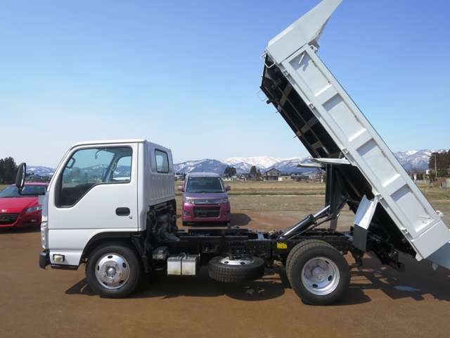 Isuzu Elf 5