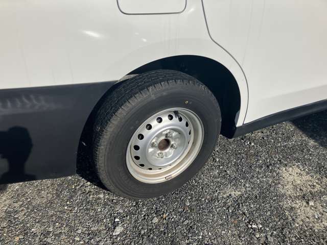 Nissan NV150 AD 11