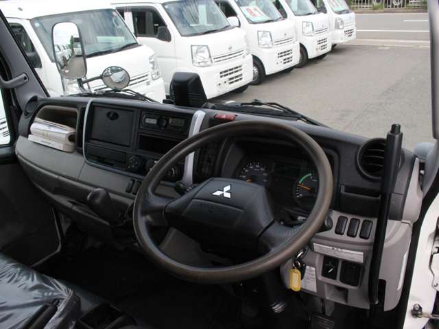 Mitsubishi Fuso Canter 13