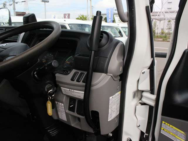 Mitsubishi Fuso Canter 14