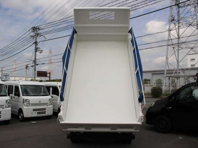 Mitsubishi Fuso Canter 4