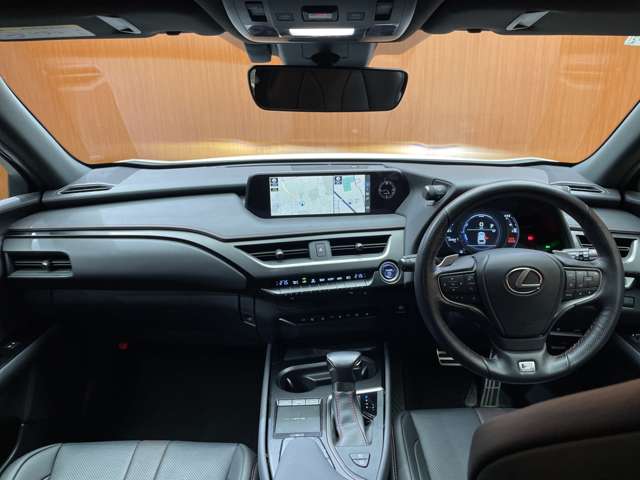Lexus UX 4