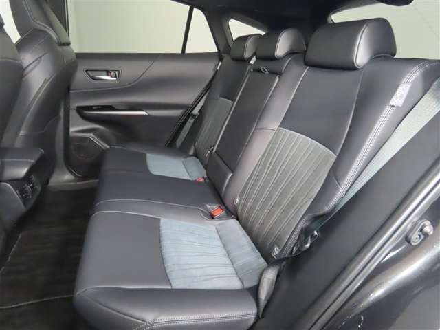 Toyota Harrier 12