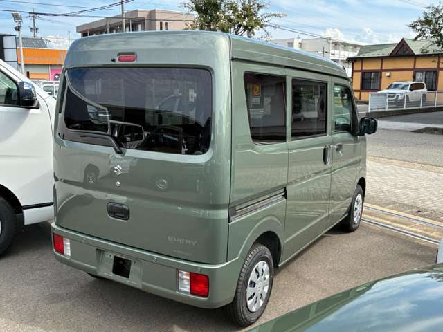 Suzuki Every 8