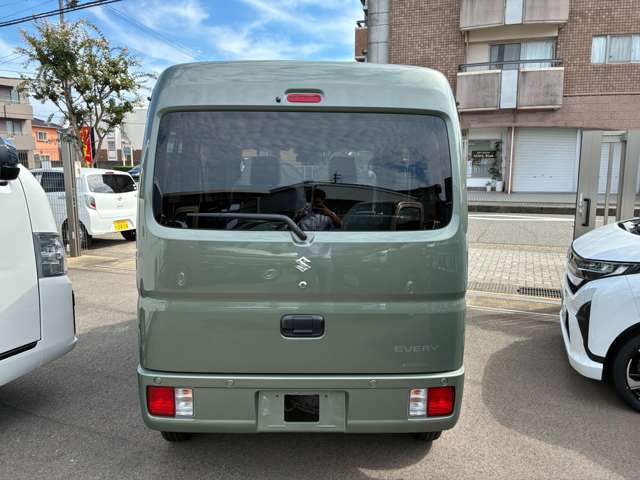 Suzuki Every 9