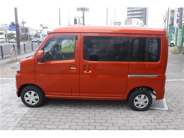 Daihatsu Hijet Cargo 6