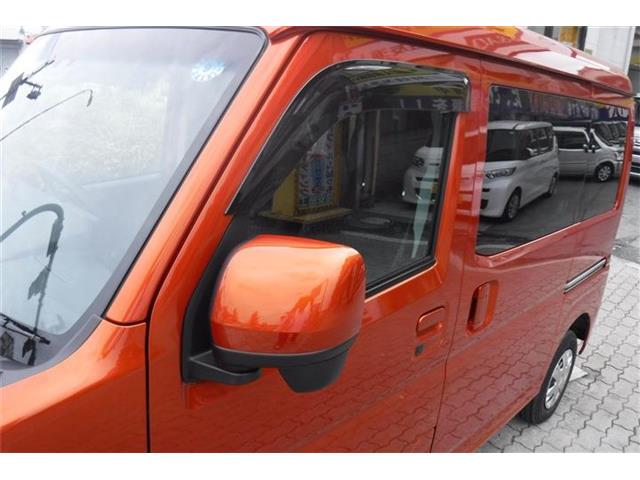 Daihatsu Hijet Cargo 8