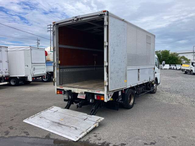 Mitsubishi Fuso Canter 11