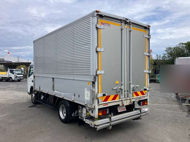 Mitsubishi Fuso Canter 3