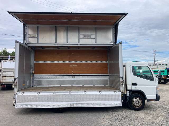 Mitsubishi Fuso Canter 7