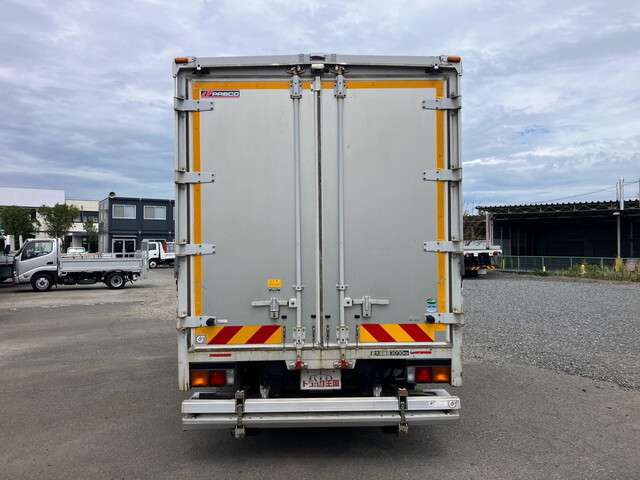 Mitsubishi Fuso Canter 10