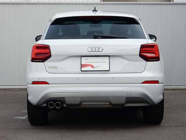 Audi Q2 4