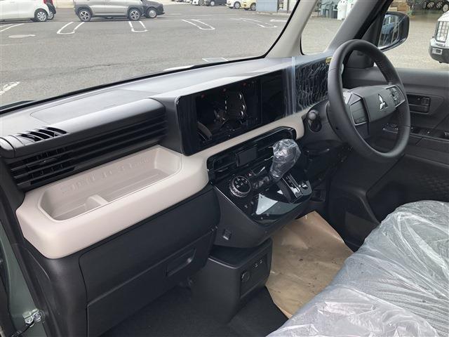 Mitsubishi Delica Mini 8