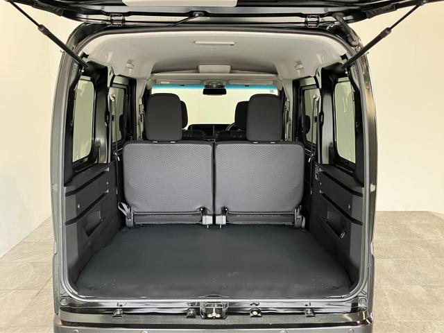 Daihatsu Atrai 7