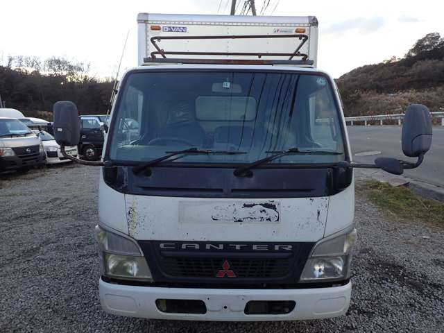 Mitsubishi Fuso Canter 2