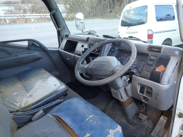 Mitsubishi Fuso Canter 7