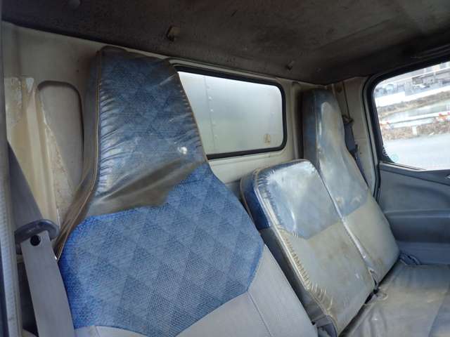 Mitsubishi Fuso Canter 8