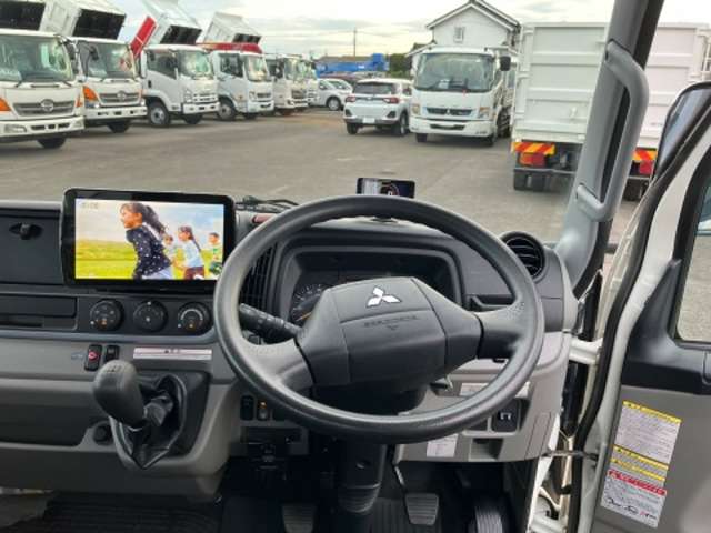 Mitsubishi Fuso Canter 11