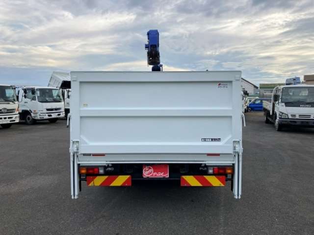 Mitsubishi Fuso Canter 10