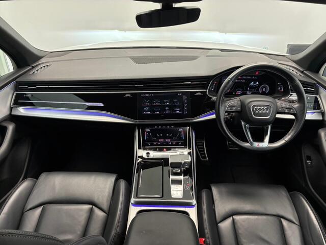 Audi Q7 5