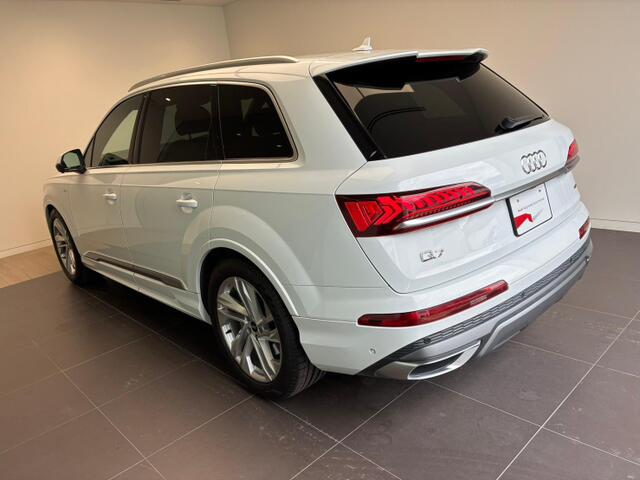 Audi Q7 8