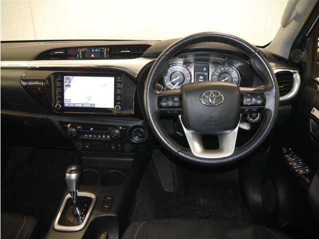 Toyota Hilux 6