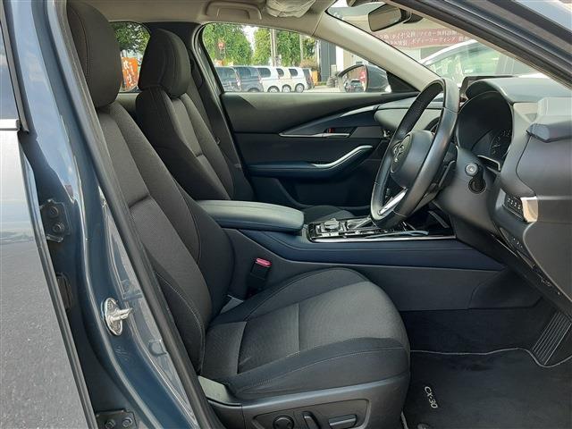 Mazda CX-30 12