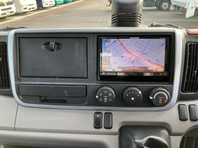 Mitsubishi Fuso Canter 12
