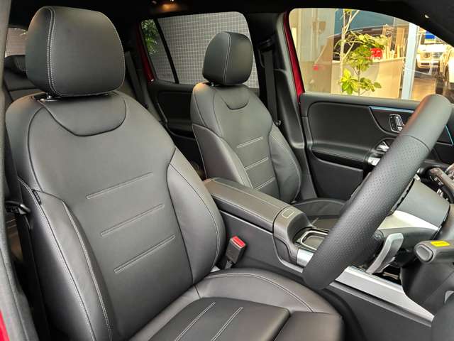 Mercedes-Benz GLB 4