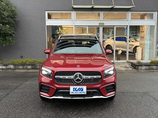 Mercedes-Benz GLB 8