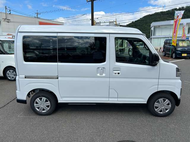 Daihatsu Atrai 11