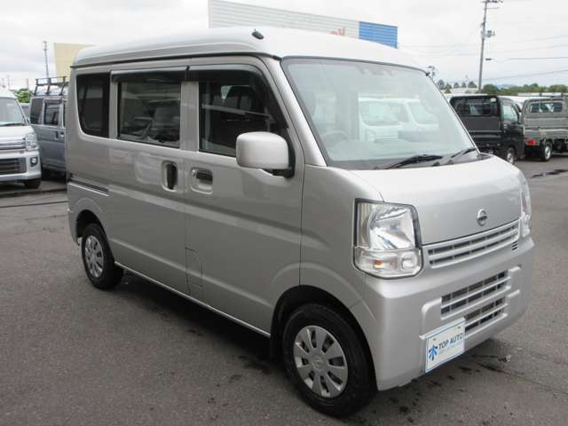 Nissan NV100 Clipper 11