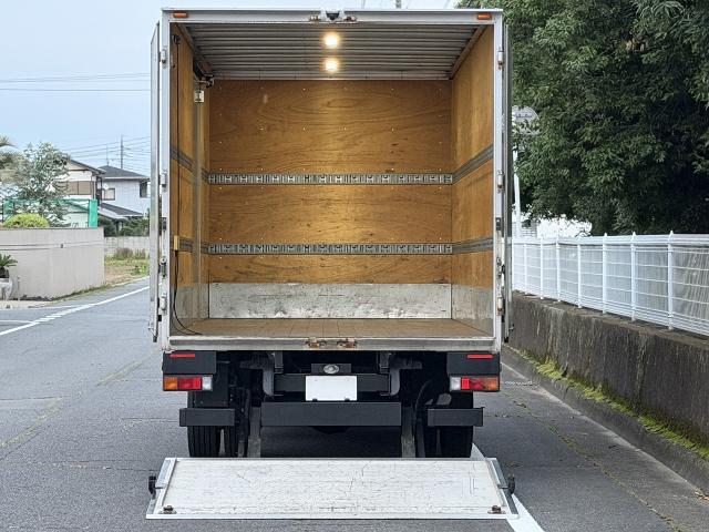 Mitsubishi Fuso Canter 6