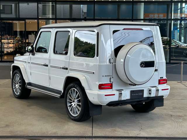 Mercedes-Benz G-Class 4