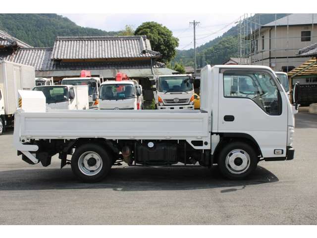 Isuzu Elf 7