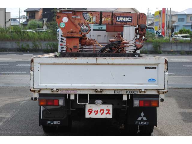 Mitsubishi Fuso Canter 9
