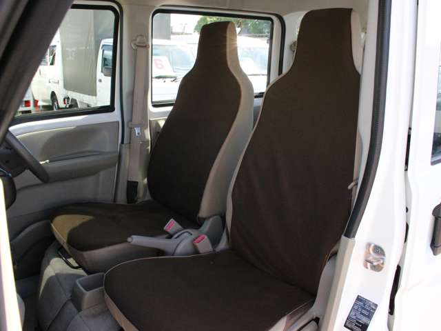 Mitsubishi Minicab Van 11