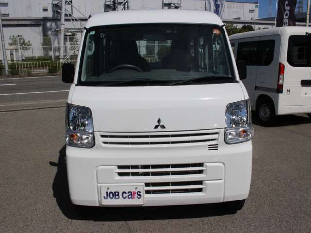 Mitsubishi Minicab Van 2