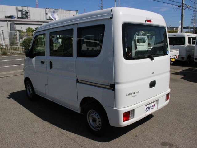 Mitsubishi Minicab Van 5