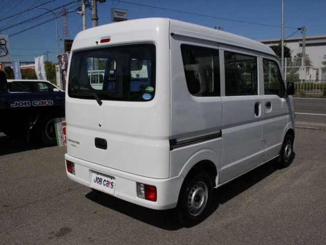 Mitsubishi Minicab Van 7