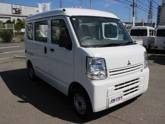 Mitsubishi Minicab Van 9