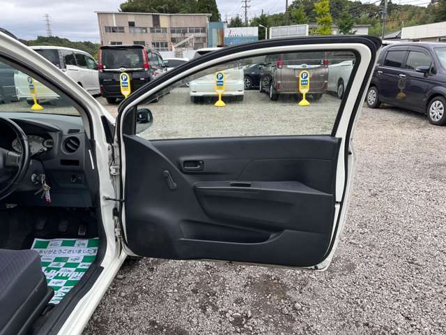 Daihatsu Mira 7