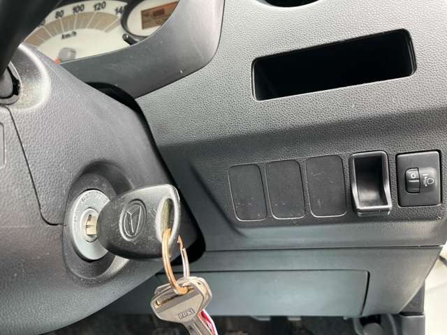 Daihatsu Mira 9